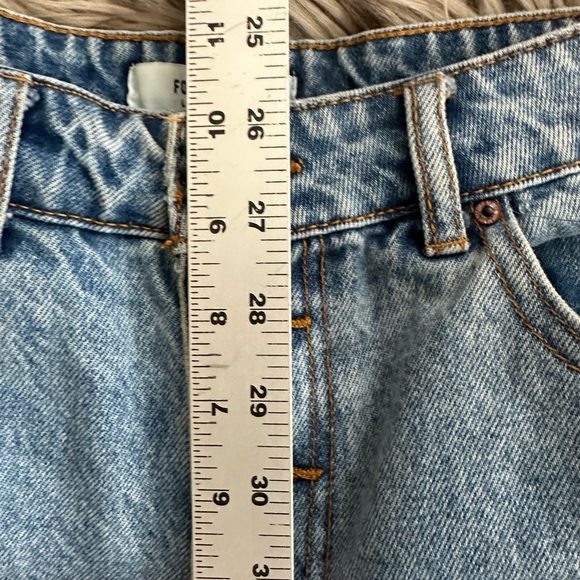 Forever 21 - distressed Button Fly - high rise Short Shorts! - Sz 27 -good cond - Picture 7 of 10